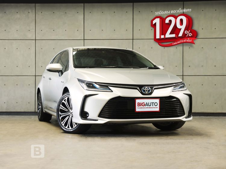 Toyota Altis 2021 1.8 Hybrid Premium Sedan ไฮบริด ไม่ติดแก๊ส เกียร์อัตโนมัติ บรอนซ์เงิน