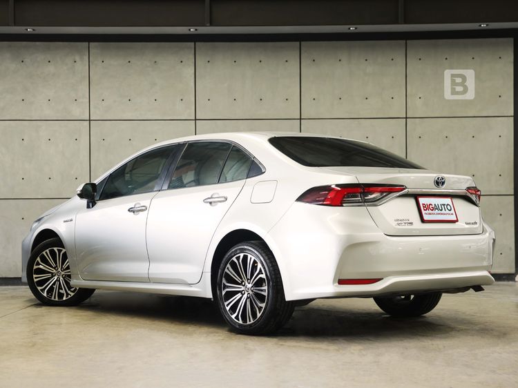 Toyota Altis 2021 1.8 Hybrid Premium Sedan ไฮบริด ไม่ติดแก๊ส เกียร์อัตโนมัติ บรอนซ์เงิน รูปที่ 3