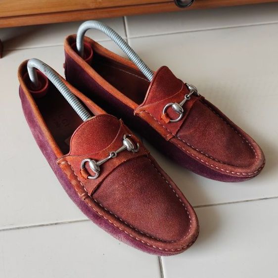 รองเท้าหนังกลับ size 41 ยาวด้านใน 27cm มือสองขายตามสภาพสีเฟดขอคนรับได้