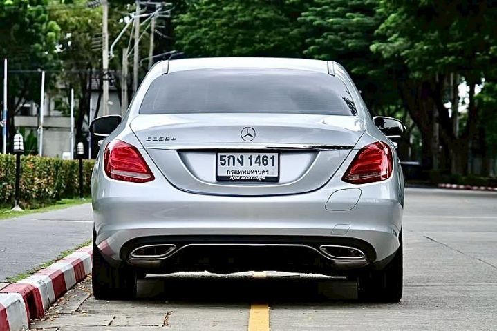 Mercedes-Benz C-Class 2016 C350e Sedan ไฮบริด ไม่ติดแก๊ส เกียร์อัตโนมัติ ขาว รูปที่ 2