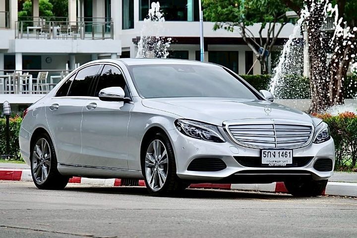 Mercedes-Benz C-Class 2016 C350e Sedan ไฮบริด ไม่ติดแก๊ส เกียร์อัตโนมัติ ขาว รูปที่ 4