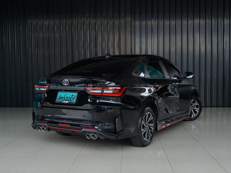 Toyota Yaris ATIV 2023 1.2 Premium Luxury Sedan เบนซิน ไม่ติดแก๊ส เกียร์อัตโนมัติ ดำ รูปที่ 3
