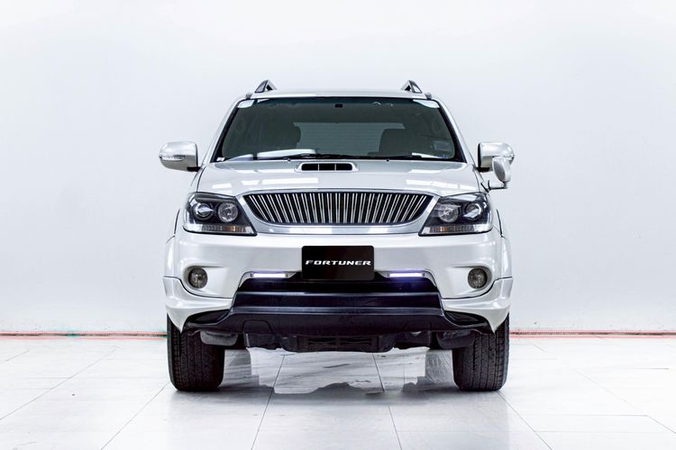 Toyota Fortuner 2008 3.0 V 4WD Utility-car ดีเซล ไม่ติดแก๊ส เกียร์อัตโนมัติ เทา รูปที่ 4