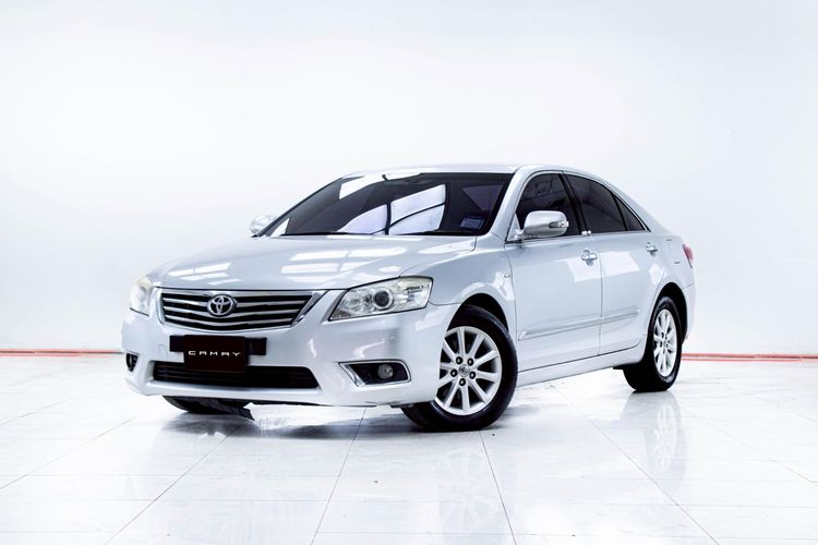 รถ Toyota Camry 2.0 G สี เทา