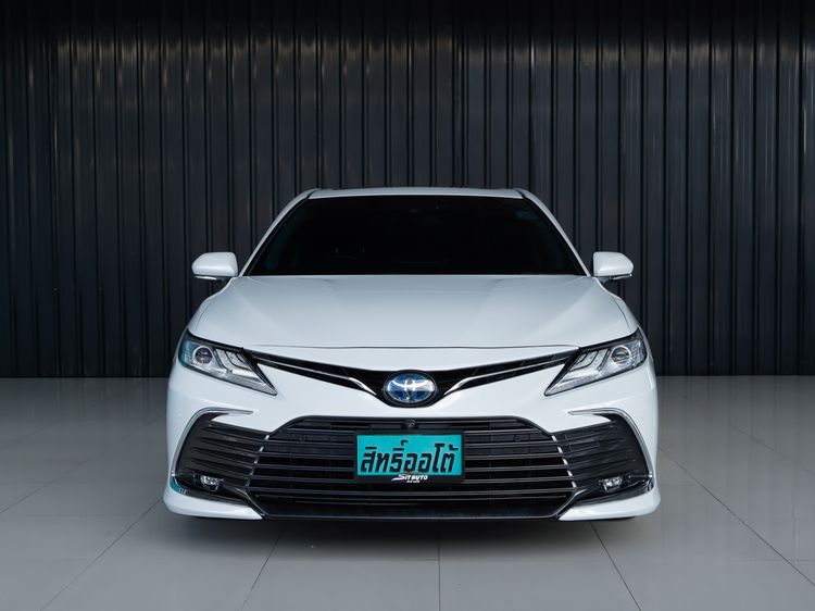 Toyota Camry 2022 2.5 HEV Premium Luxury Sedan ไฮบริด ไม่ติดแก๊ส เกียร์อัตโนมัติ ขาว รูปที่ 2
