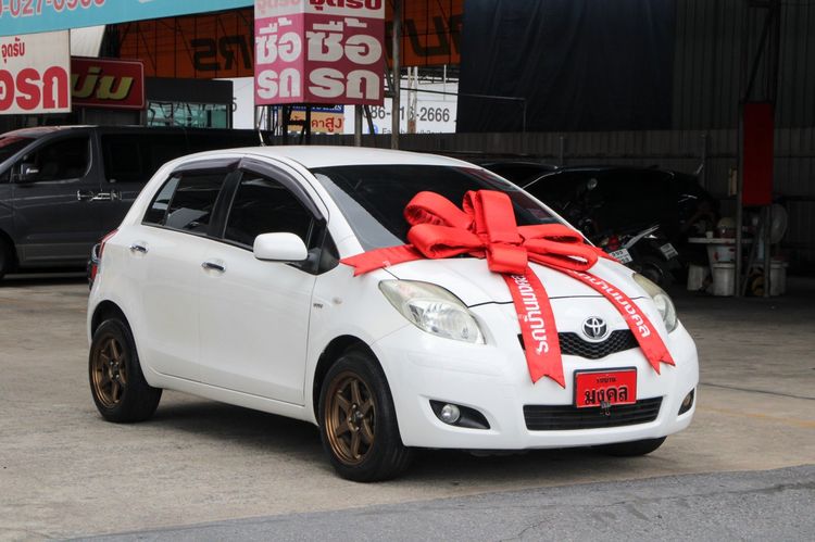 Toyota Yaris 2013 1.5 E Sedan เบนซิน ไม่ติดแก๊ส เกียร์อัตโนมัติ ขาว