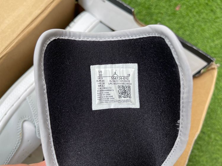 Nike AIR JORDAN 1 MID  LT Smoke Grey  Size 44 28 cm รูปที่ 5