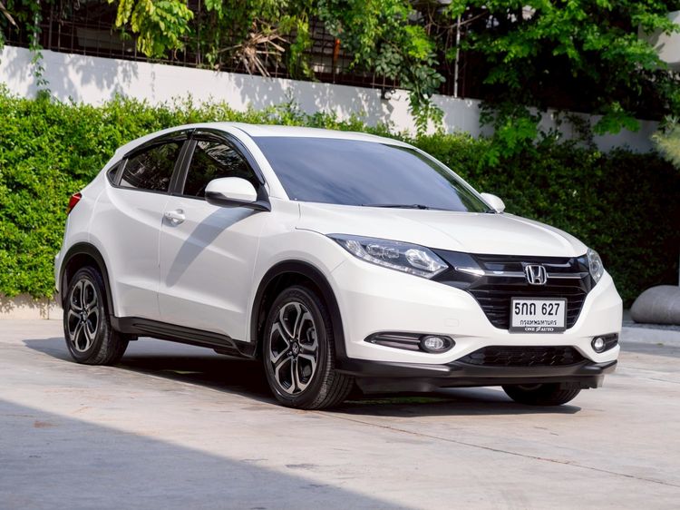 รถ Honda HR-V 1.8 E สี ขาว
