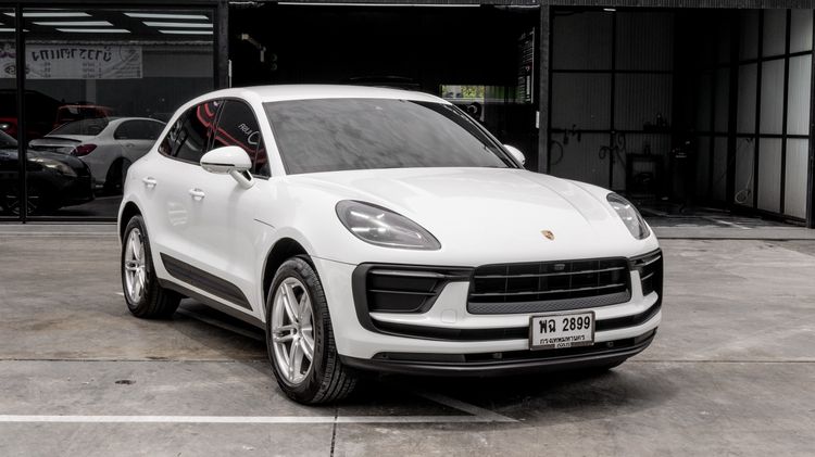 รถ Porsche Macan 2.0 Turbo PDK สี ขาว