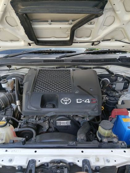 รถ Toyota Hilux Vigo Champ Smart Cab 2.5 J สี ขาว