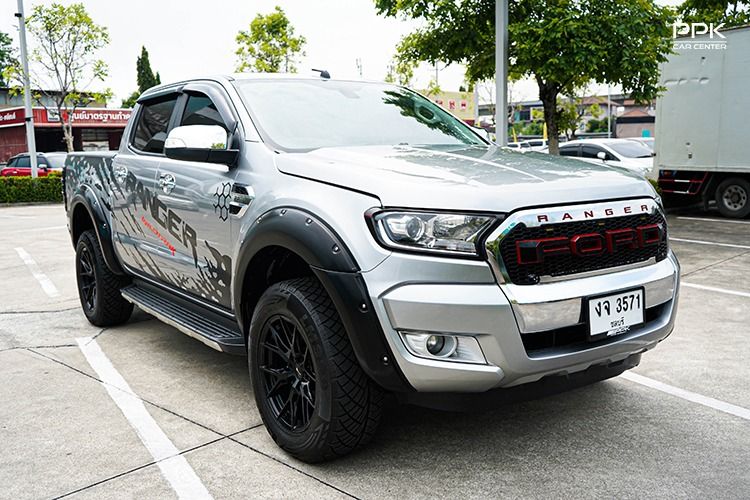 Ford Ranger 2017 2.2 Hi-Rider XLT Pickup ดีเซล ไม่ติดแก๊ส เกียร์ธรรมดา เทา รูปที่ 3