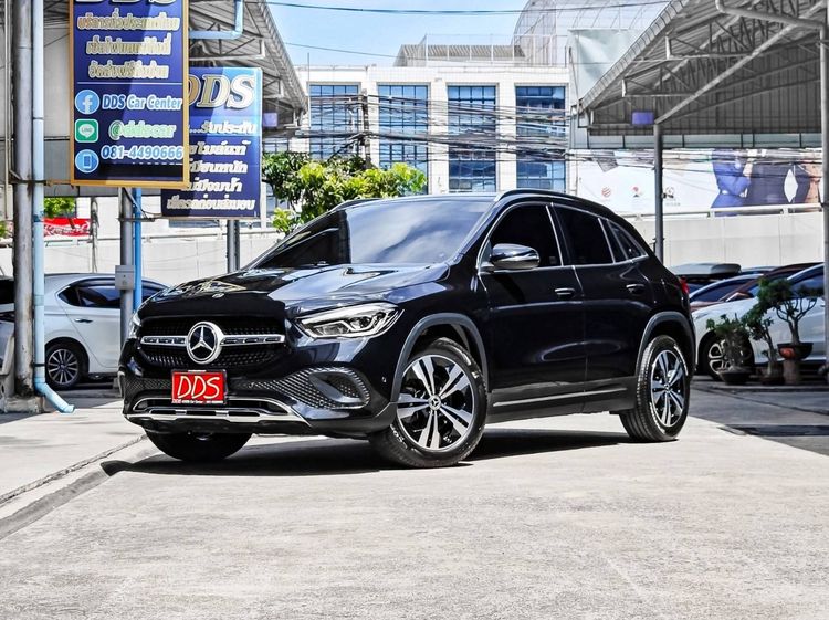 รถ Mercedes-Benz GLA-Class GLA200 สี ดำ