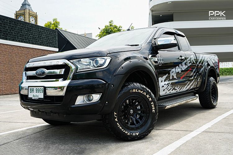รถ Ford Ranger 2.2 Hi-Rider XLT สี เทา