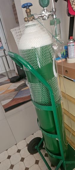 อื่นๆ ถังออกซิเจน6Q  แถม เครื่องดูดเสรีสายยางและถุงอาหาร สำหรับผู้ป่วยติดเตียงมือ 2 ยังใหม่และยังไม่ได้ใช้ 