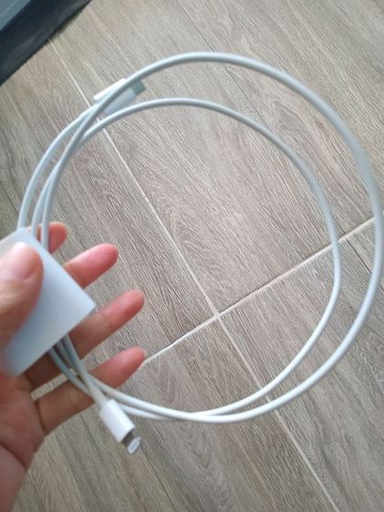 สายชาจแบตไอโฟนไอแพดพร้อมใช้ แท้จากศูนย์ ลดจาก890 รูปที่ 3