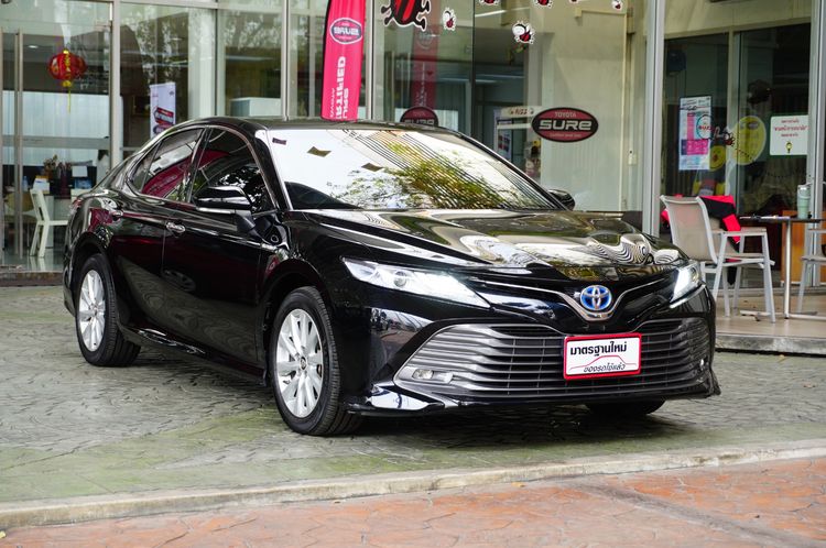 รถ Toyota Camry 2.5 HV สี ดำ