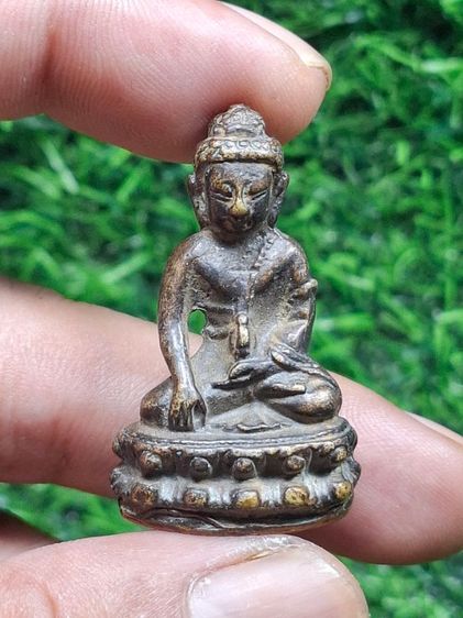 กริ่งเก่าก้นทองแดงจารยันต์ องค์พระเป็นเนื้อทองผสมหล่อเก่า ไม่ทราบที่