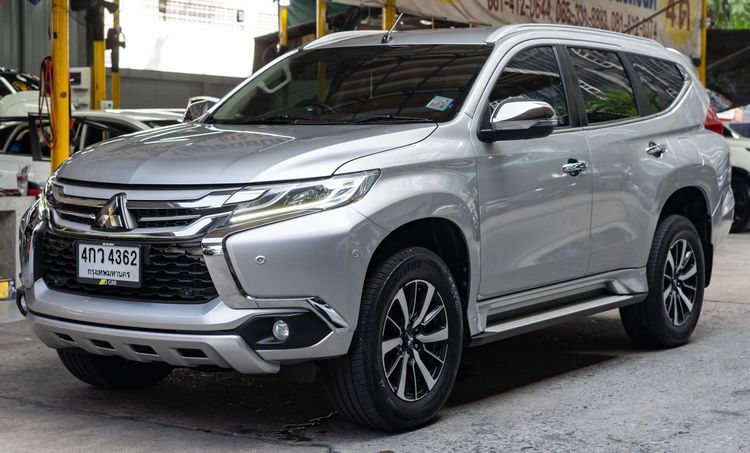 Mitsubishi Pajero Sport 2015 2.4 GT Premium 4WD Utility-car ดีเซล ไม่ติดแก๊ส เกียร์อัตโนมัติ เทา รูปที่ 2
