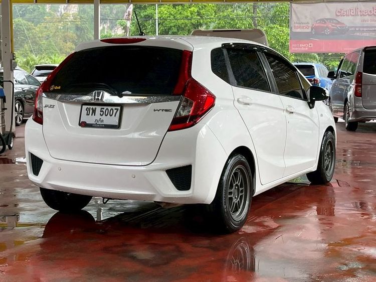 Honda Jazz 2016 1.5 V Sedan เบนซิน ไม่ติดแก๊ส เกียร์อัตโนมัติ ขาว รูปที่ 3