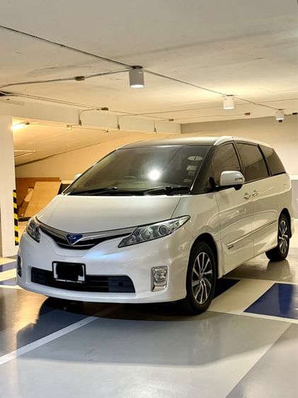 รถ Toyota Estima 2.4 Hybrid E-Four 4WD สี ขาว