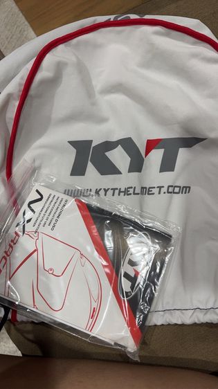 ปล่อยต่อหมวกกันนอค KYT รุ่น limited สภาพเหมือนใหม่ ติดกันรอยรอบใบ รูปที่ 7