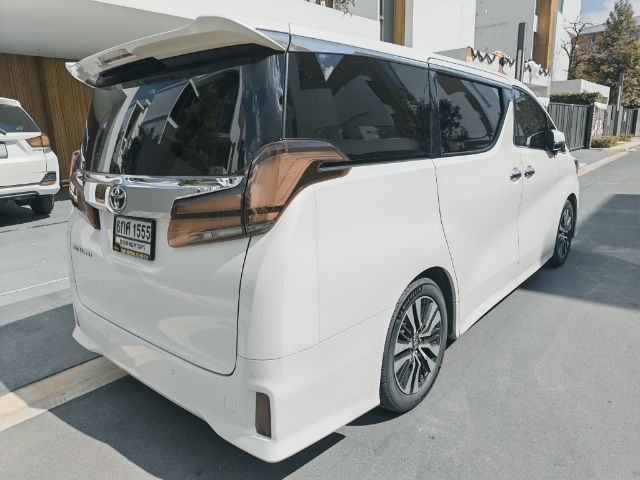 รถ Toyota Alphard 2.5 S C-Package สี ขาว