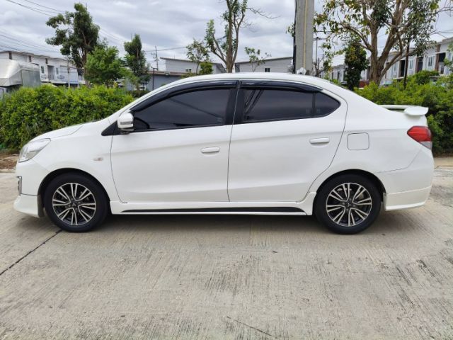 Mitsubishi Attrage 2016 1.2 GLS Sedan เบนซิน ไม่ติดแก๊ส เกียร์อัตโนมัติ ขาว
