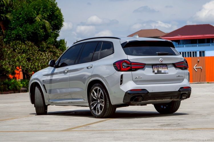 BMW X3 2023 Utility-car ปลั๊กอินไฮบริด (PHEV) ไม่ติดแก๊ส เกียร์อัตโนมัติ เทา รูปที่ 4