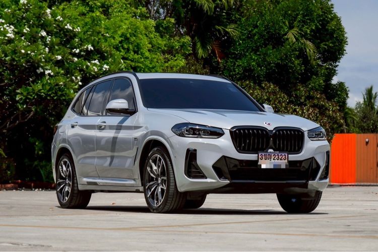 BMW X3 2023 Utility-car ปลั๊กอินไฮบริด (PHEV) ไม่ติดแก๊ส เกียร์อัตโนมัติ เทา รูปที่ 2
