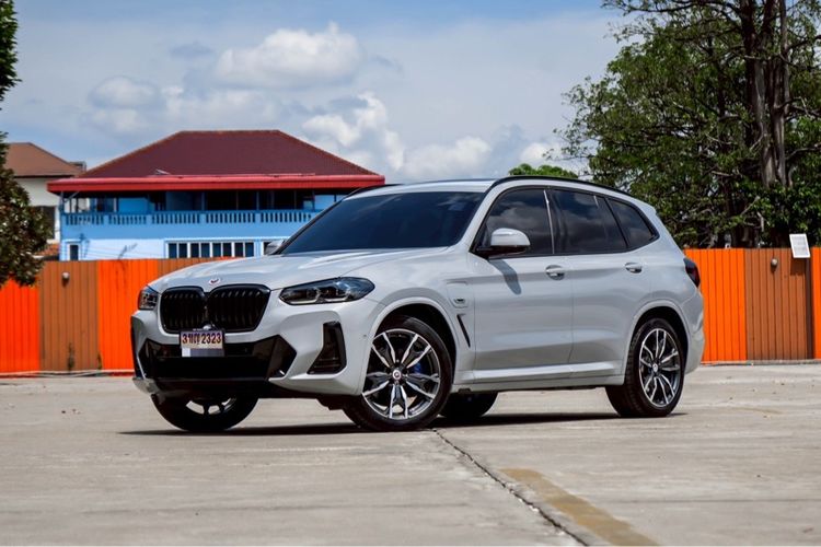 BMW X3 2023 Utility-car ปลั๊กอินไฮบริด (PHEV) ไม่ติดแก๊ส เกียร์อัตโนมัติ เทา รูปที่ 3