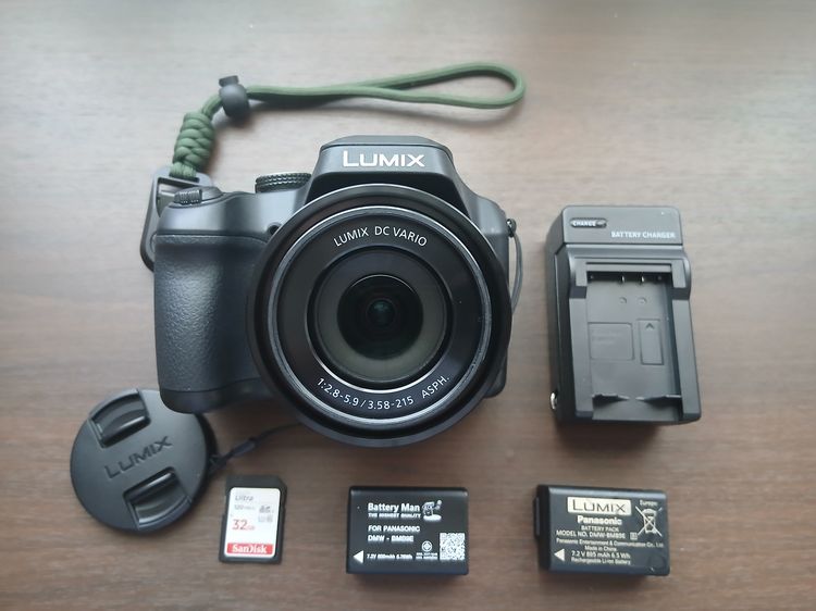 PANASONIC LUMIX FZ82D