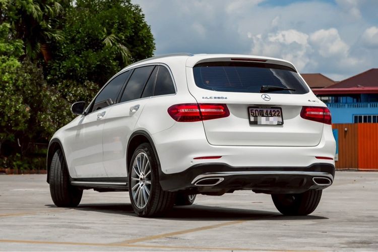 Mercedes-Benz GLC-Class 2018 GLC250d Utility-car ดีเซล ไม่ติดแก๊ส เกียร์อัตโนมัติ ขาว รูปที่ 3