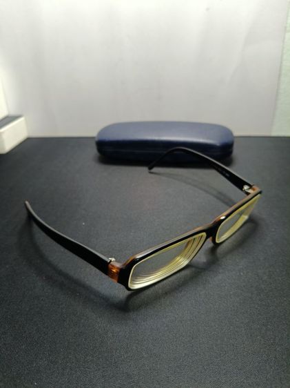 อื่นๆ แว่นสายตา กรอบแว่นตา POLO SMITH แท้ มือสอง รุ่น PS.8324 ทรงเหลี่ยมสีดำซ่อนลายกระ (ติดเลนส์สายตาสั้นไม่ทราบขนาด) พร้อมกล่อง
