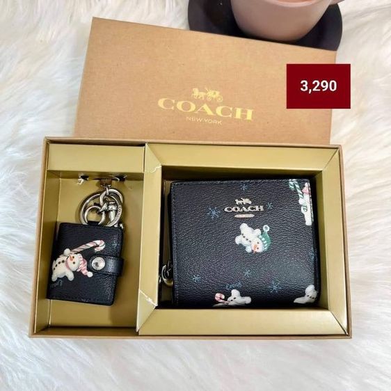 หญิง น้ำเงิน กระเป๋าสตางค์coachใบสั้น