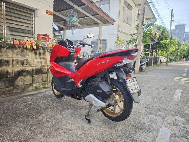 ปรับราคาใหม่ขายรถจักรยานยนต์ honda PCX 150 รถบ้านแท้ๆเล่มพร้อมโอนครับเบอร์โทรศัพท์ 061-7523559 รูปที่ 5
