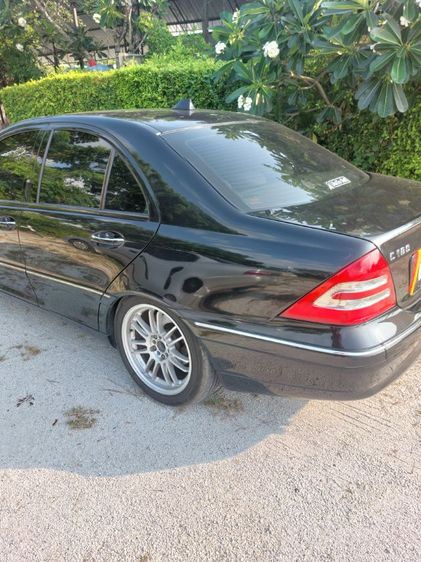 Mercedes-Benz C-Class 2002 C180 Sedan เบนซิน เกียร์อัตโนมัติ ดำ รูปที่ 4