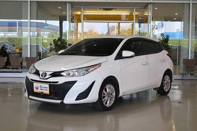 Toyota Yaris 2018 1.2 E Sedan เบนซิน ไม่ติดแก๊ส เกียร์อัตโนมัติ ขาว รูปที่ 3
