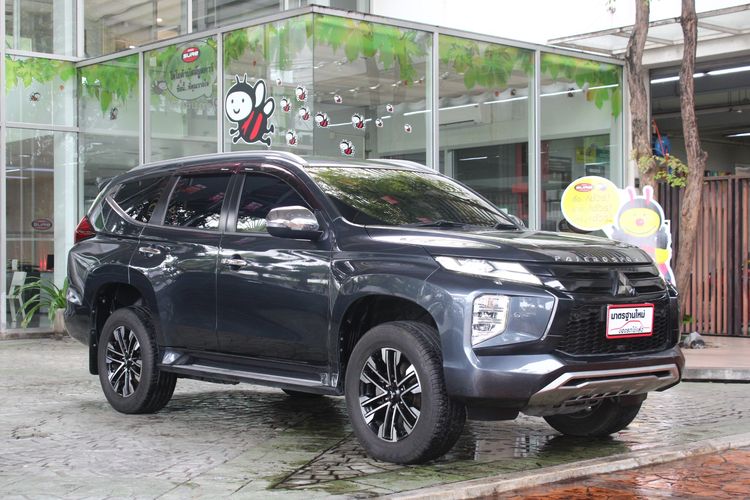 Mitsubishi Pajero Sport 2019 2.4 GT Premium Utility-car ดีเซล ไม่ติดแก๊ส เกียร์อัตโนมัติ ดำ รูปที่ 2
