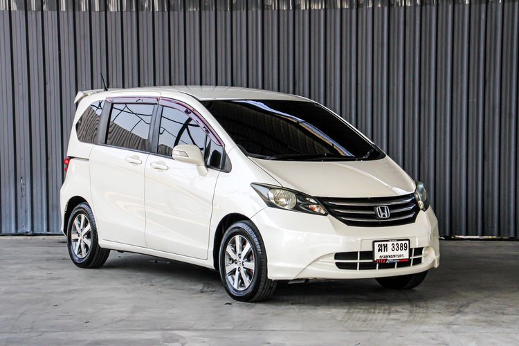 Honda Freed 2022 1.5 SE Utility-car เบนซิน ไม่ติดแก๊ส เกียร์อัตโนมัติ ขาว รูปที่ 3