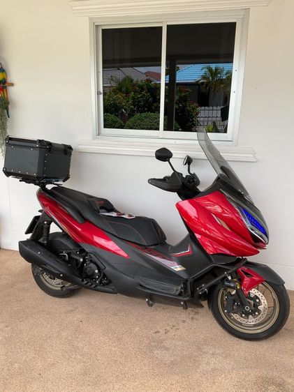Zontes 350e ปี 2025 รถสภาพสวยมาก ไมล์ 7,100 กม. พรบ.และ ภาษี ปี2570 เข้าศูนย์เช็คตามระยะ เพิ่งเปลี่ยนถ่ายน้ำมันเครื่องที่ศูนย์ รถไม่เคยล้ม เครื่องดี แน่น  
