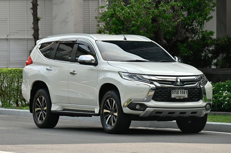 Mitsubishi Pajero Sport 2017 2.4 GT Premium 4WD Utility-car ดีเซล ไม่ติดแก๊ส เกียร์อัตโนมัติ ขาว รูปที่ 2
