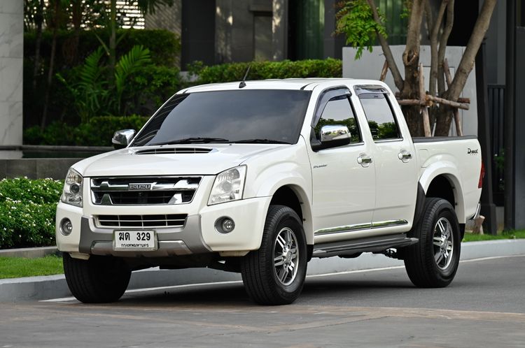 รถ Isuzu D-MAX 3.0 Hi-Lander Super Titanium สี ขาว