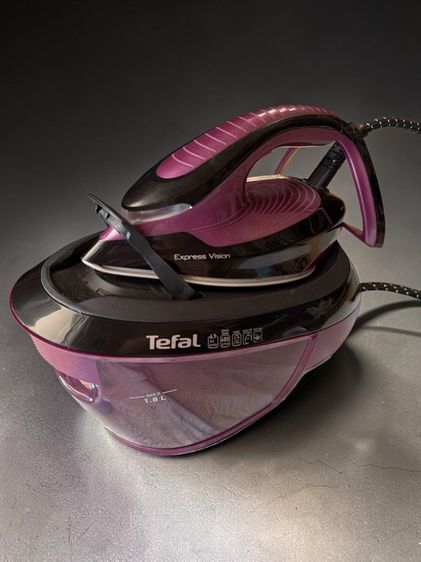 เตารีดแรงดันไอน้ำ TEFAL Express Vision Steam รุ่น SV8152E0