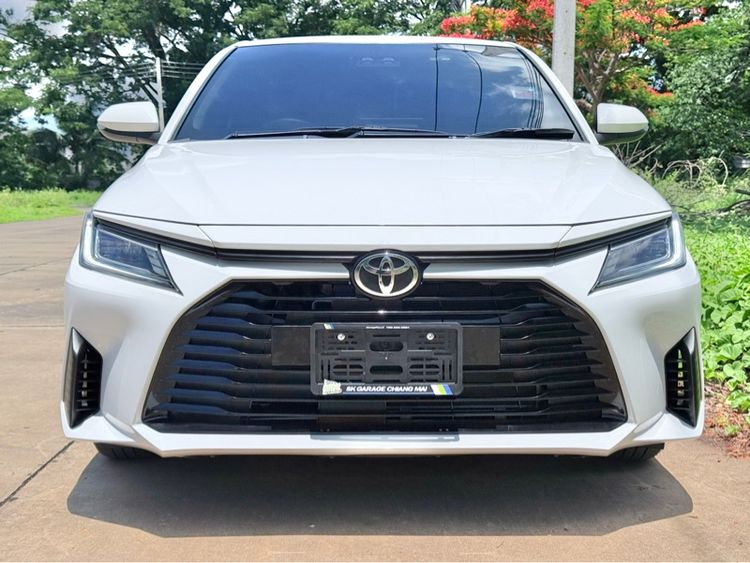 Toyota Yaris ATIV 2024 1.2 Smart Sedan เบนซิน เกียร์อัตโนมัติ ขาว