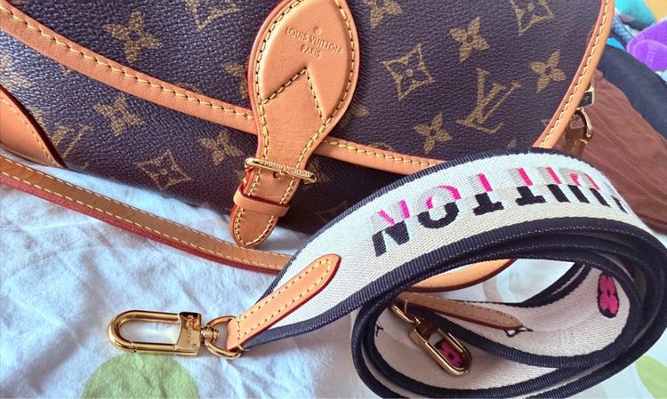Louis Vuitton กระเป๋ารุ่น Diane  รูปที่ 6
