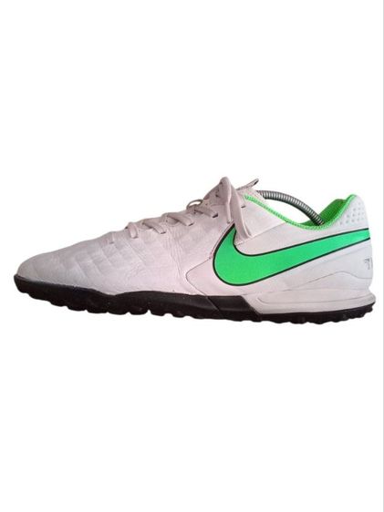 รองเท้าร้อยปุ่ม Nike Tiempo