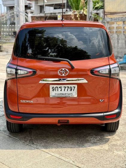 Toyota Sienta 2019 1.5 V Utility-car เบนซิน ไม่ติดแก๊ส เกียร์อัตโนมัติ ส้ม รูปที่ 3
