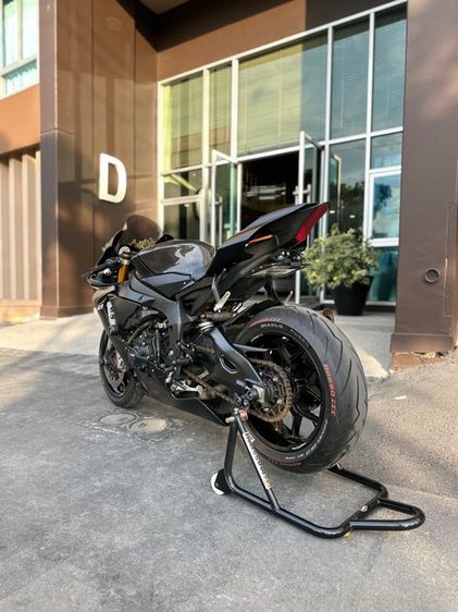 YAMAHA R1 2018 รูปที่ 2