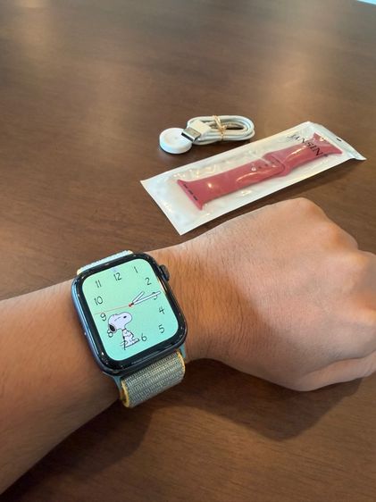 เทา อัลลอย ขาย Apple Watch SE Nike Edition ขนาด 44 mm Space Gray เครื่องศูนย์ไทย