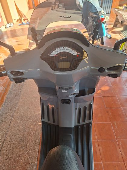 ขายเวสป้า s125 ปี 2025 สีเทาแลมโบสวยๆ รูปที่ 4